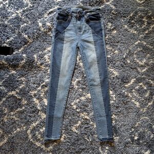 American Eagle Super Stretch Hi-Rise Jegging Crop Two Tone, Size 2